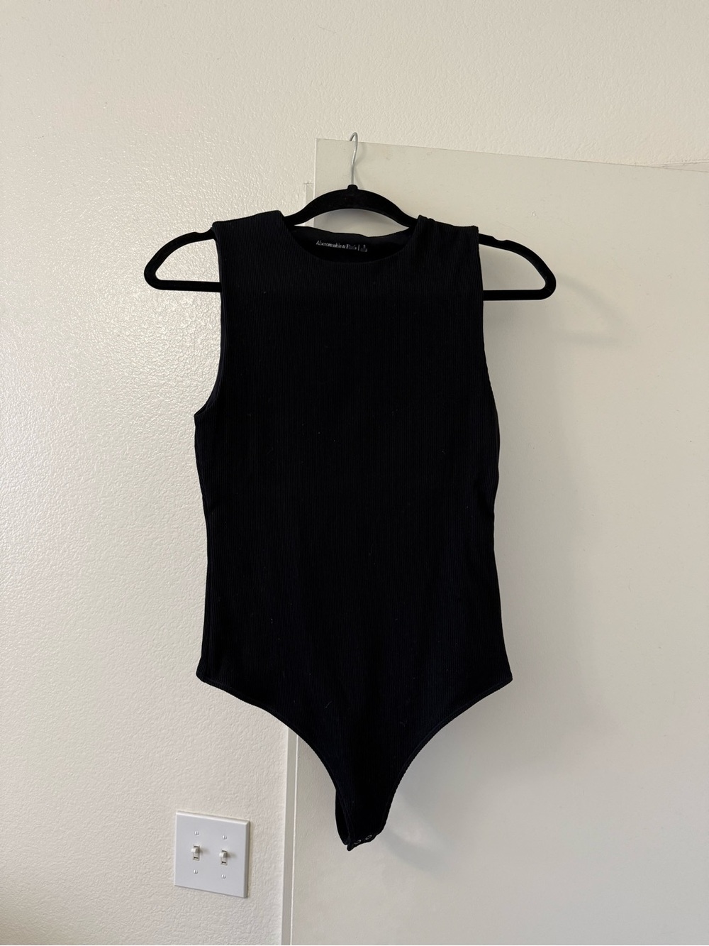 Abercrombie & Fitch Black Sleeveless Kids One-Piece Bodysuit